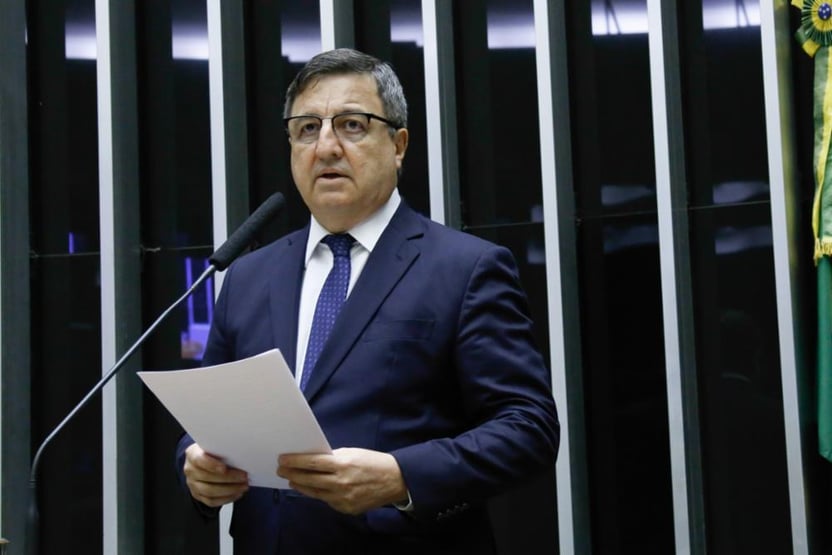 PL sobre ICMS pode baixar gasolina em até 12%, diz Danilo Forte