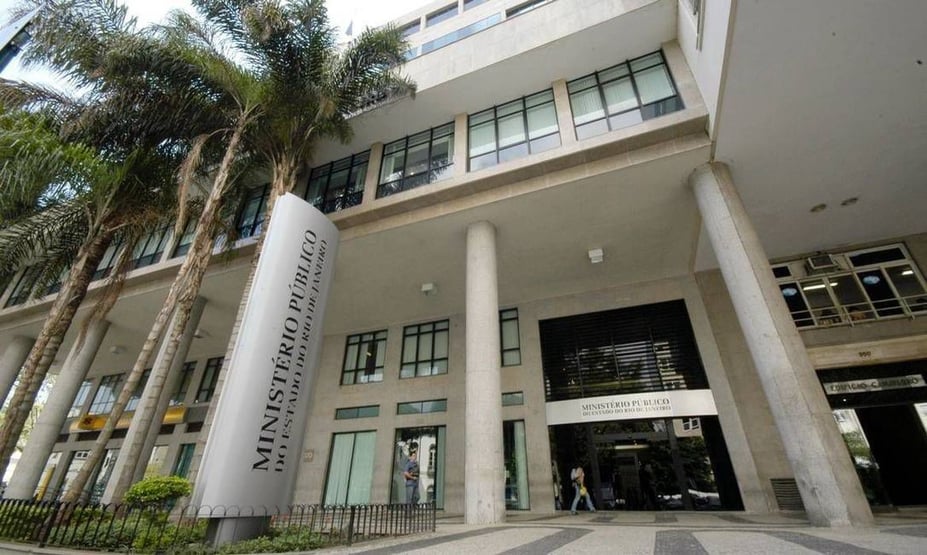 Operação mira PMs suspeitos de corrupção no Rio