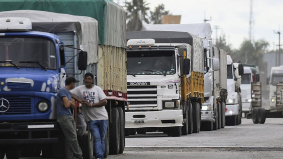 Caminhoneiros fazem greve no interior da Argentina