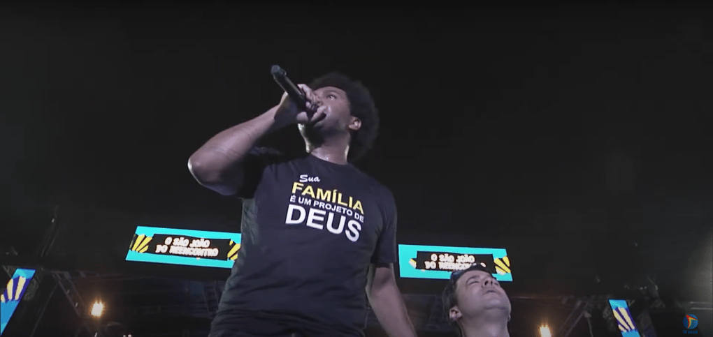 Candidato bolsonarista no PE recebe “benção” em São João de Caruaru