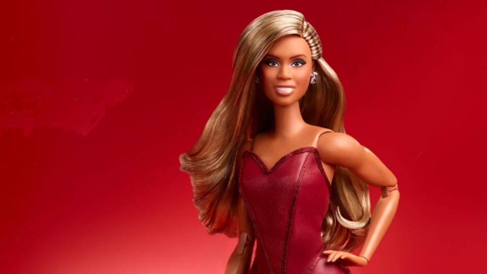 Bolsonaristas querem audiência para discutir “Barbie trans”