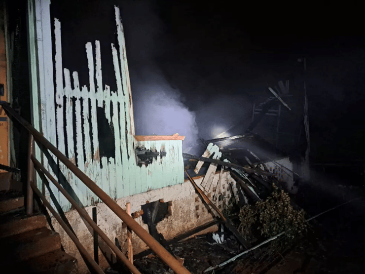 Incêndio em centro para dependentes químicos no RS deixa ao menos 11 mortos