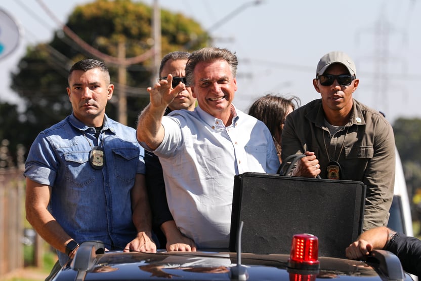 Bolsonaro comemora