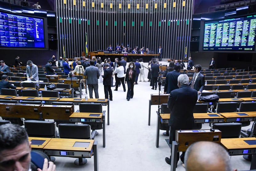 Com medo de derrota, governo acata derrubada de veto a leis culturais; setor ganhará R$ 7 bi