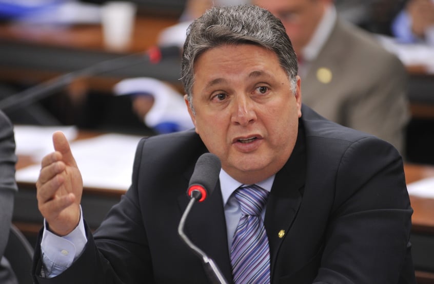 Kassio muda voto no STF e pode tornar Garotinho elegível