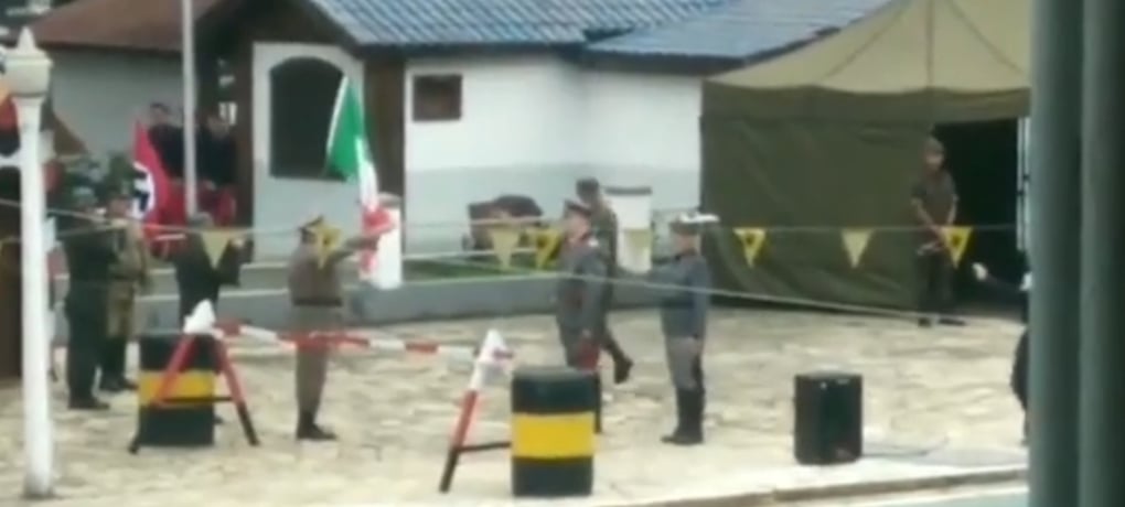 Vídeo: Exército hasteia bandeira nazista em colégio militar no Rio