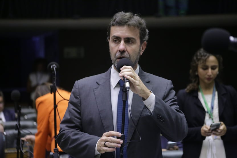 Por acordo com Lula, Freixo pede que Molon desista do Senado