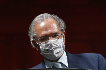 As exigências de Guedes para aceitar o auxílio fura-teto As exigências de Guedes para aceitar o auxílio fura-teto