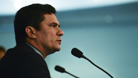 Moro prepara portaria para internação compulsória
