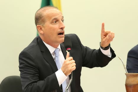 Jogaram no meu colo a presidência do PSL-RS, diz empresária