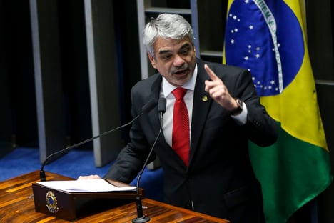 “Pode apresentar grande retrocesso aos direitos humanos”, diz líder do PT sobre Aras