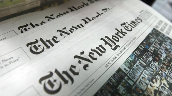 Equipe de campanha de Trump move ação contra o New York Times por difamação