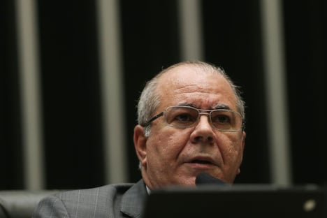 Vice-líder do MDB diz que, sem decisão de Lira, “ficamos impedidos de debater impeachment”