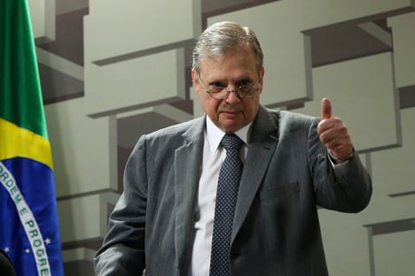 Tasso diz que volta de Lula abre “uma avenida muito larga” para o centro e cita 5 nomes