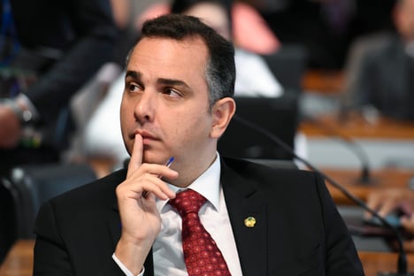 A rasteira de Bolsonaro em Alcolumbre