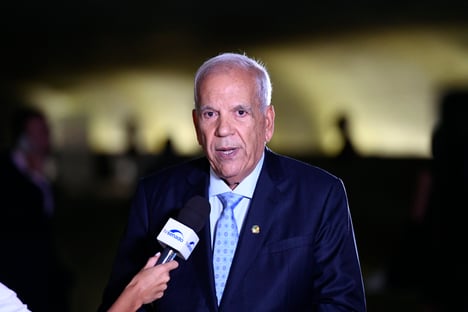 “Não é assunto para uma sexta-feira”, diz senador, sobre projeto do orçamento secreto