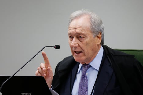 STF dá 48 horas para Anvisa prestar informações sobre Coronavac