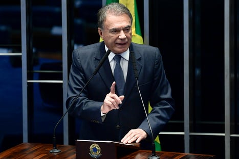 Alvaro Dias critica Reforma do IR: “Desorganiza o sistema tributário”
