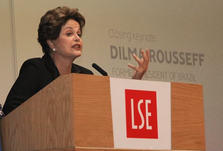 Dilma interpela Bolsonaro no Supremo
