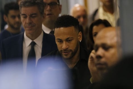 Se Neymar fosse pobre, já estava preso “há muito tempo”, diz advogado de Najila