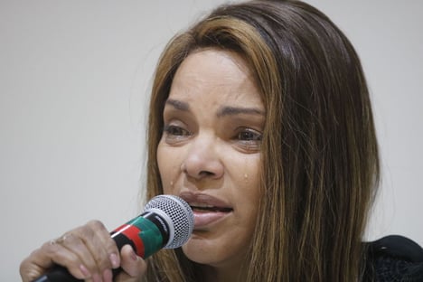 Em depoimento na Câmara, Flordelis chora e diz que não mandou matar o marido