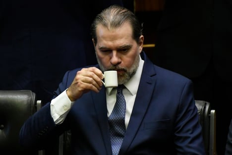 Alcolumbre diz a Toffoli que defende o STF de ataques há seis meses