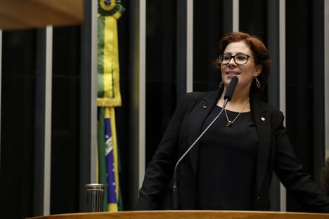 Seis deputados dizem não ter se vacinado contra a Covid