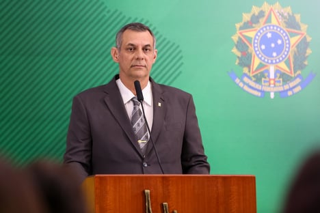 Rêgo Barros: “A soberba lhe cai como veste. Infelizmente, o poder inebria, corrompe e destrói!”