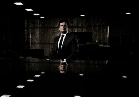 Moro tenta demonstrar normalidade