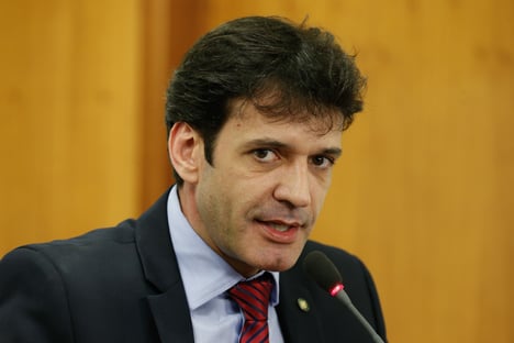 Desembargador que anulou indiciamentos em caso de laranjas do PSL foi investigado pela PF