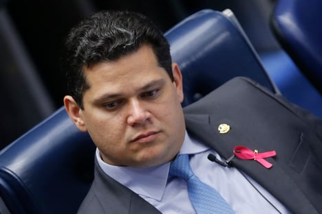Alcolumbre vai consultar líderes sobre Assembleia Constituinte