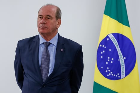 Bolsonaro não convocou reunião de ontem após atos pró-golpe