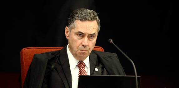 3 x 2 – Barroso vota contra suspeição de Moro