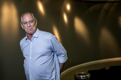 Ciro rebate Heleno: “Não temos medo de você”