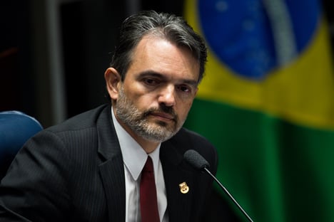 “O orçamento secreto serve para roubar sem ninguém ver”