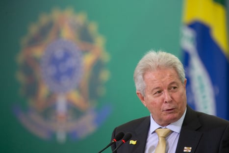 Rubem Novaes apresenta renúncia à presidência do BB