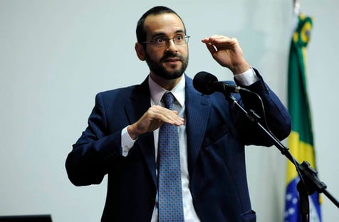 Irmão de Weintraub é afastado oficialmente