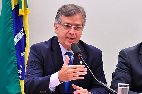“Vai passar na tratorada”, diz vice-líder do governo Bolsonaro, sobre golpe do fundão