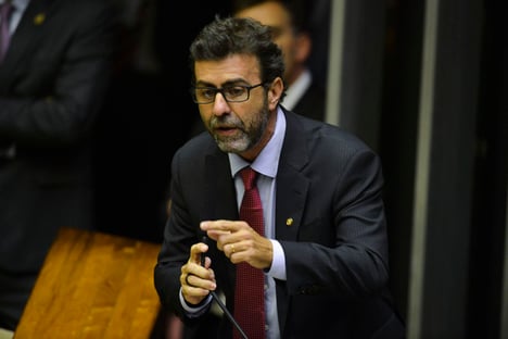 Freixo propõe votação virtual para escolha de reitores