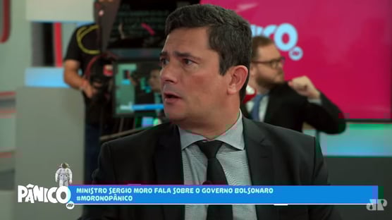 Tatue mesmo “Bolsonaro 2022” na sua testa, Moro