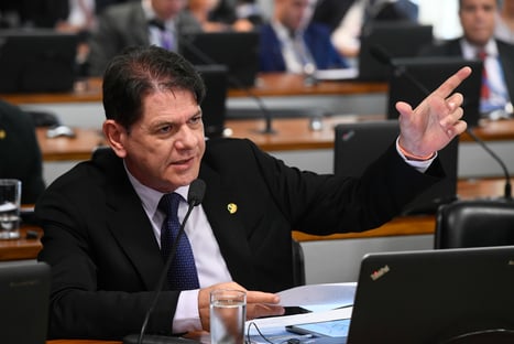 Cid Gomes está com Covid