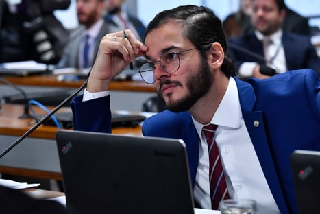 Ciro tem que criticar Bolsonaro e parar de atacar Lula, diz Túlio Gadêlha