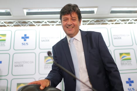 Mandetta e Ernesto são convidados para falar sobre Covid-19 no Senado