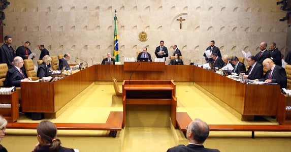 Ministros avaliam como pressão PEC que muda escolha para o STF