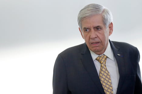 Heleno e Bia Kicis negam ter apoiado Sara Winter em acampamento contra o STF