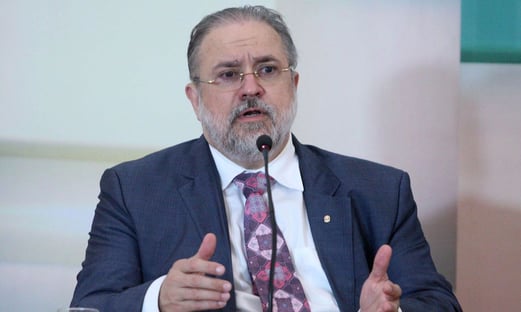 Aras defende compartilhamento de dados de celular com o IBGE