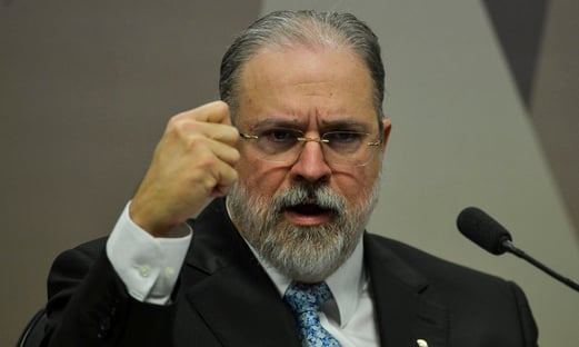 Sara e mais 5 foram presos suspeitos de captar recursos e organizar atos contra a democracia, confirma PGR