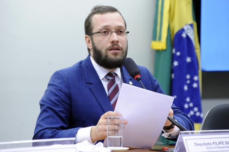 Filipe Barros pretende que comissão aprove voto impresso até fim de julho