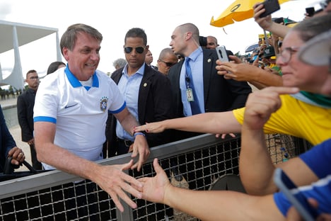 MPF vai à Justiça para que Bolsonaro publique mensagens da OMS no Twitter