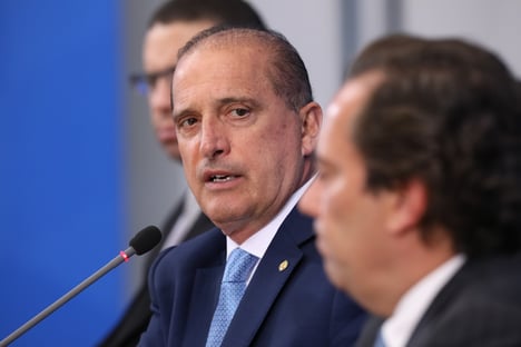 Bolsonaro resgata Onyx